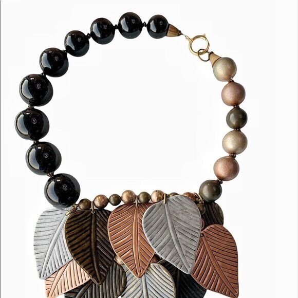 Large runway mixed metal copper silver black bead leaf necklace - Picture 3 of 16